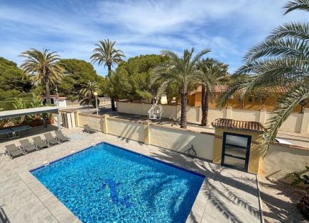 Villa für 3 500 euro pro Monat in Orihuela Costa, Spanien
