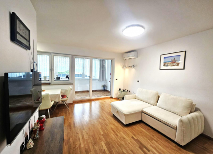 Wohnung für 285 000 euro in Koper, Slowenien