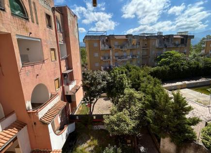 Appartamento per 48 000 euro a Scalea, Italia