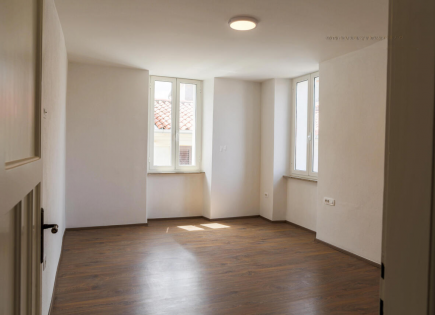 Wohnung für 472 900 euro in Koper, Slowenien